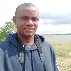 Meet your Posher, Emmanuel